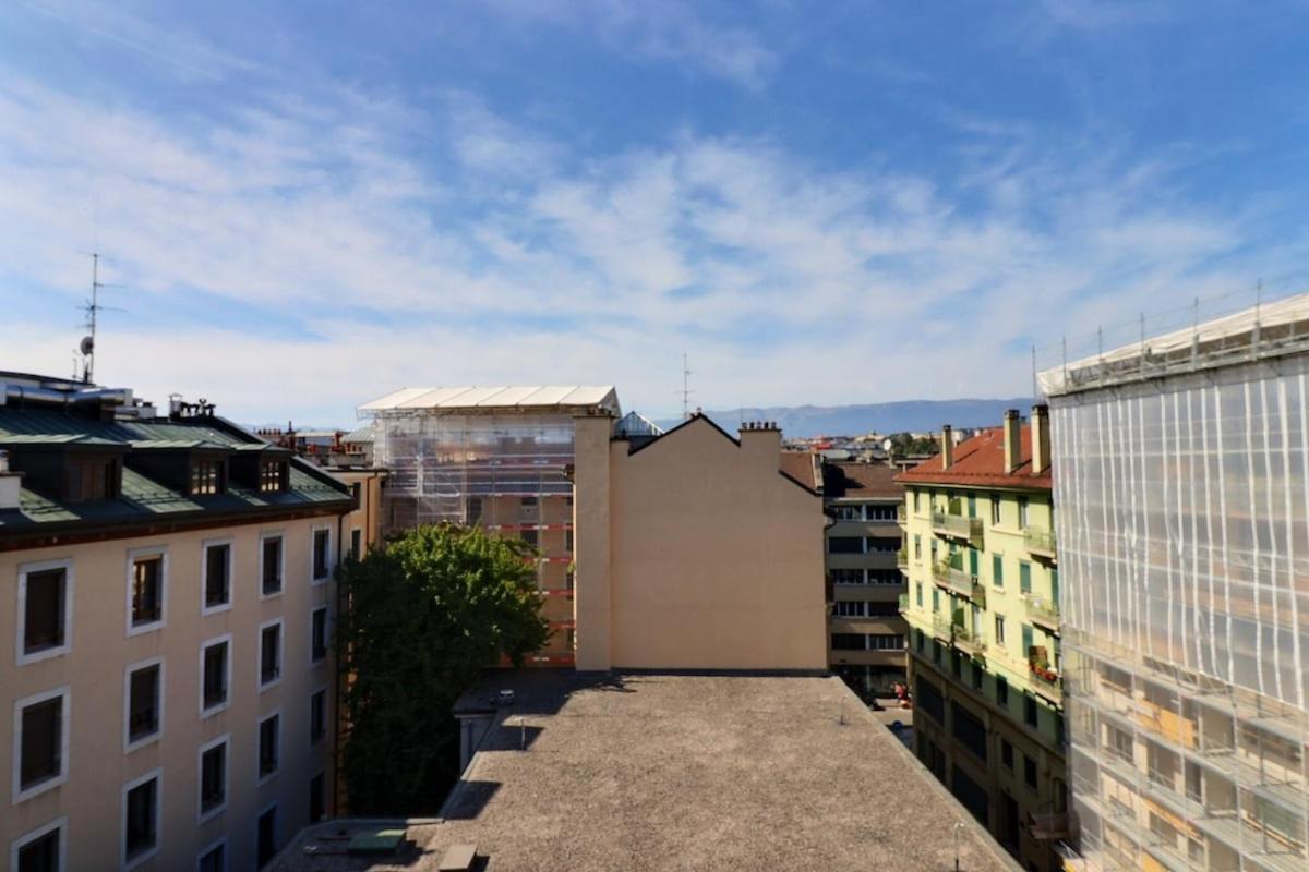 Attique A Geneva
